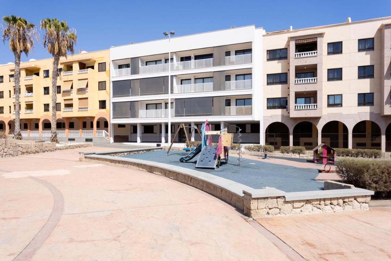 אל מדאנו New 140M2 Loft-Style Flat At Town Heart, 3 Beaches Close Casa Leon מראה חיצוני תמונה