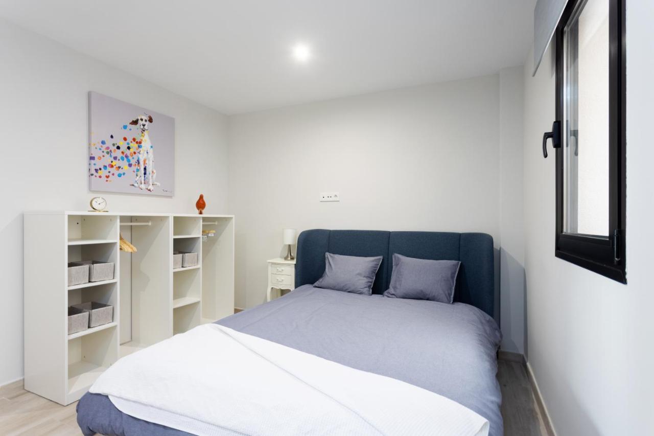 אל מדאנו New 140M2 Loft-Style Flat At Town Heart, 3 Beaches Close Casa Leon מראה חיצוני תמונה