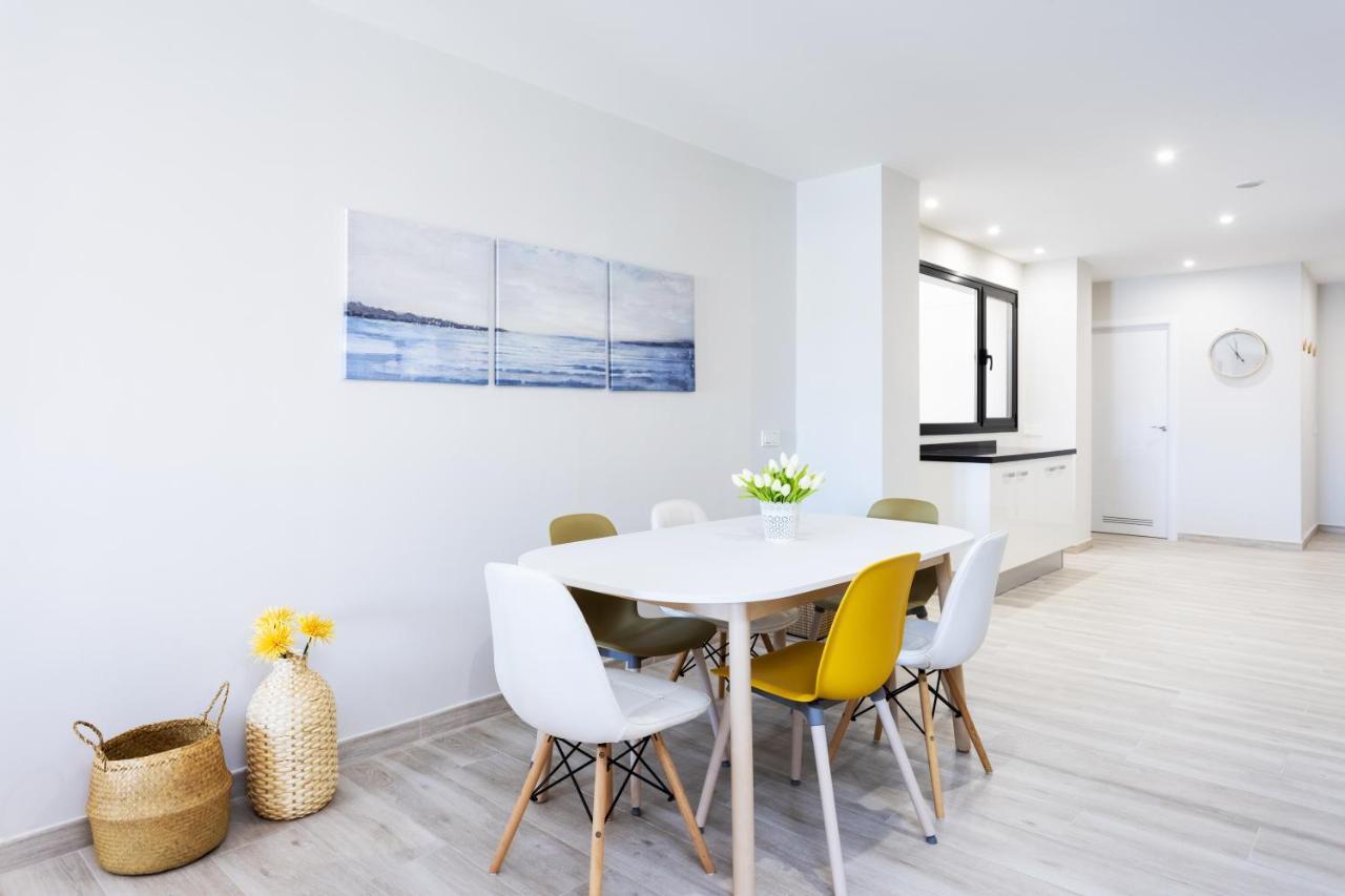 אל מדאנו New 140M2 Loft-Style Flat At Town Heart, 3 Beaches Close Casa Leon מראה חיצוני תמונה